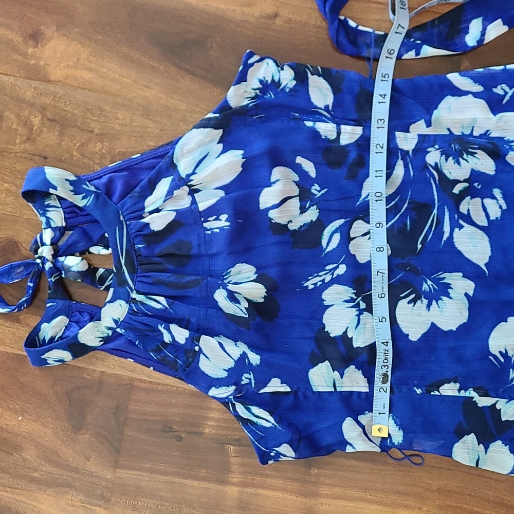 🌸Host Pick🌸 Calvin Klein Blue Floral Halter neck Midi Print Dress - Picture 5 of 14